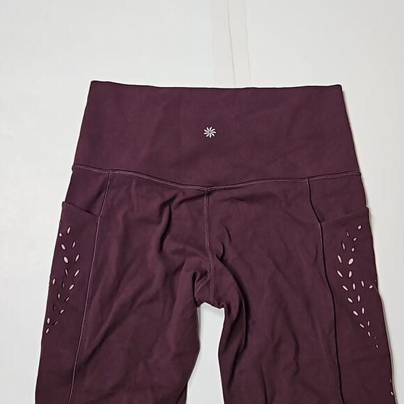 Athleta Salutation Stash Pocket II Laser Cut 7/8 Tight size M - Picture 6 of 7
